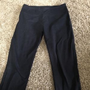 Black Cropped Fabletics leggings